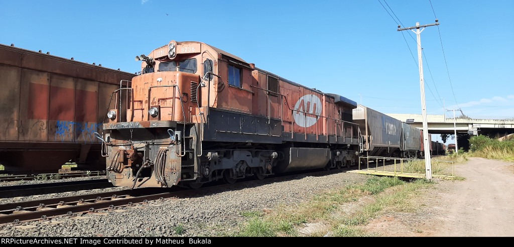 Locomotiva c30-7 9236